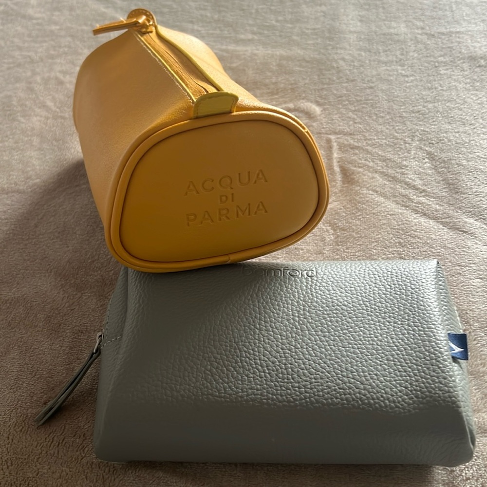 Business class Travel Kits from AC and CX